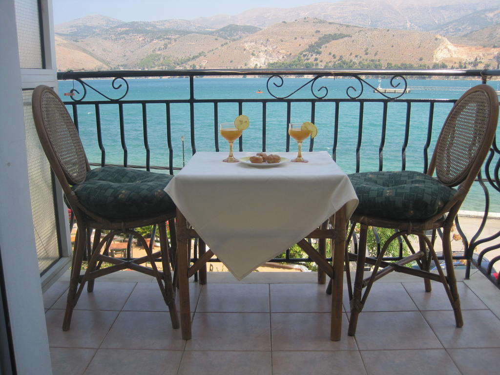 Marina Studios I Argostoli  Zimmer foto